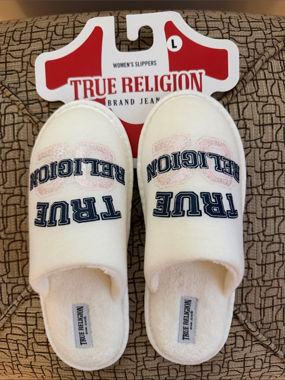 True Religion White Slip-On Slippers with Navy Logo and Pink Accent Large